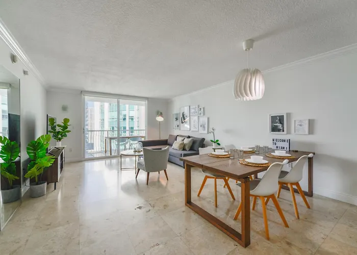 Centric Modern 40Thfloor Brickell Condo Free Parking By Palermo Home Miami